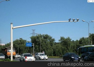 Chine longueur de Polonais galvanisée par bras 7m de réverbère de Polonais légers d'allée de la croix 10m fournisseur