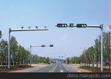 Chine épaisseur de plaque d'acier de Polonais galvanisée par parenthèse simple 3mm de réverbère du trafic de 6m fournisseur