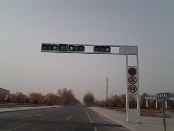 Chine feu de signalisation conique octogonal de route d'épaisseur de 7M 6mm Polonais pour la lumière de circulation routière 15 ans de garantie fournisseur