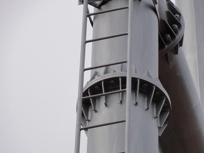 220 kilovolts ont galvanisé la tour mono 10m-200m de Polonais de tube de tuyaux d'acier très utilisée 7