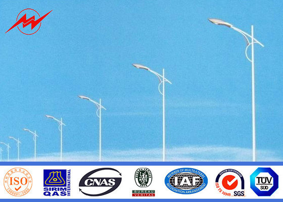 Garez allumer le matériel en acier galvanisé par bras simple de 10m Polonais Q345