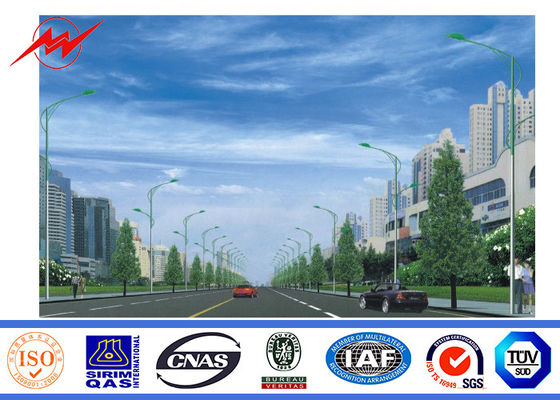 Peignant 2.75mm 12m Polonais en acier galvanisé double par bras pour l'éclairage routier