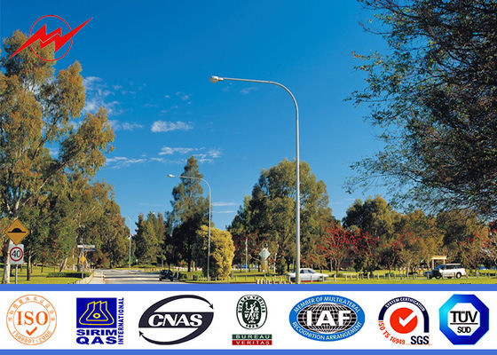 outreach d'épaisseur de paroi de 7mm 3mm le double a galvanisé Polonais en acier pour la conception de lumière de route