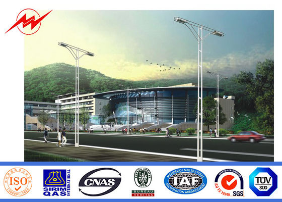 2.75mm solaires 12m Polonais en acier galvanisé double par Outreach pour l'éclairage de route