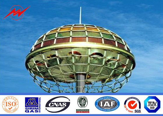 HDG peignant le haut mât Polonais de 70M avec le système de levage pour l'éclairage de plaza