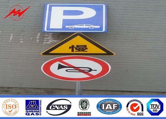 Signaux en acier élevés protégeant du vent de feu de signalisation de la manière 4m avec le contrôleur de courrier