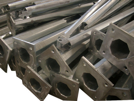 8 réverbère de route de M 10m 11.8m Polonais, soudure en acier galvanisée de Polonais AWS D1.1