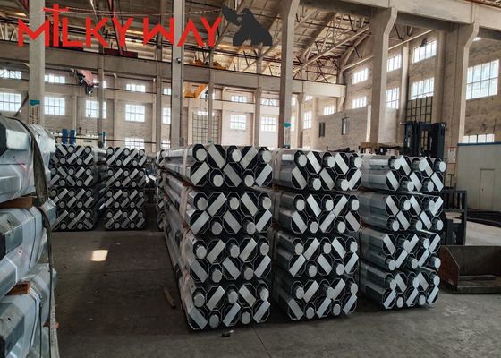 11m 3,8mm 7,2mm 80-100 microm moyenne galvanisation à chaud pour un pôle d'acier galvanisé durable
