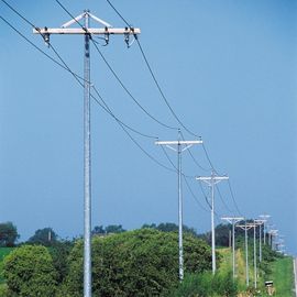 2.75*127*248*10670mm GR, puissance de 345 MPA HDG Polonais en acier Monopoles avec AWS D1.1