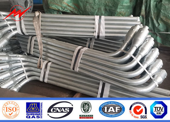 Poteaux solaires de 6 m avec une luminosité de 90-100lm/W et une protection IP65