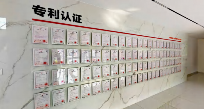 11M classe4 classe5 Poteaux électriques galvanisés pour les lignes de distribution électrique extérieures 0